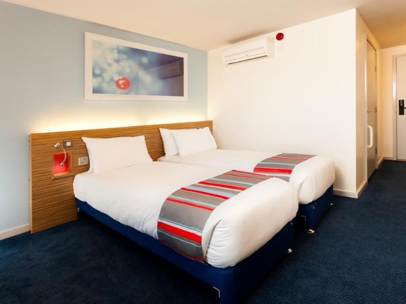 Travelodge Liverpool Central Exchange Street Eksteriør billede