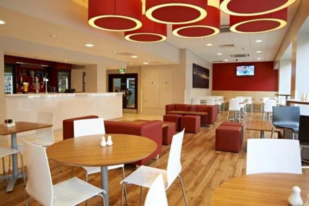 Travelodge Liverpool Central Exchange Street Eksteriør billede
